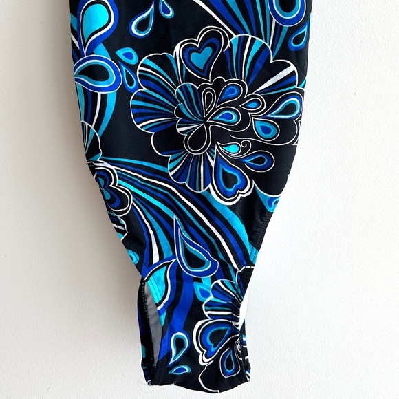 TYR Durafast Floral Blue and Black One Piece Swimsuit, Size 34 S - Picture 3 of 16